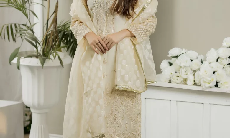 Elegance Of The White Pakistani Dress: An In-Depth Guide