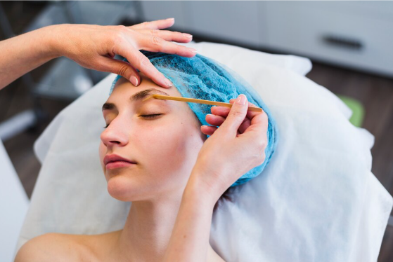 Why Eyebrow Waxing in Tucson is the Secret to Perfect Brows